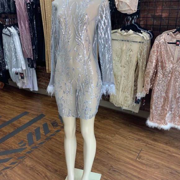 Dress - Picture 2 of 2